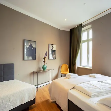 Apartment Leipzig-suites No.12 4 Und Balkon *